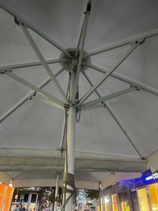 Sombrilla de Bar Grande