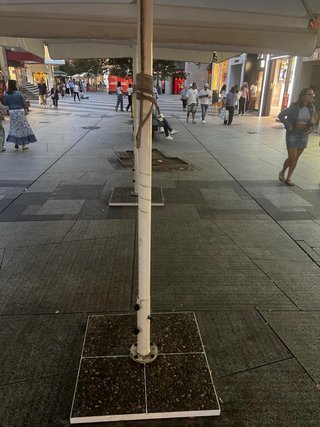 Sombrilla de Bar Grande