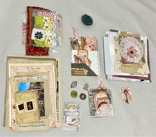 Kit de papeles y elementos para journal