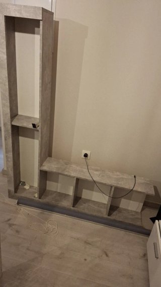 Estantería de pared en forma de L