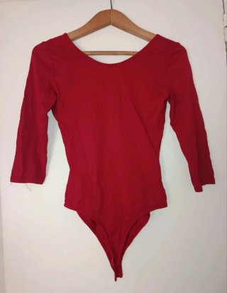 Body rojo de manga larga