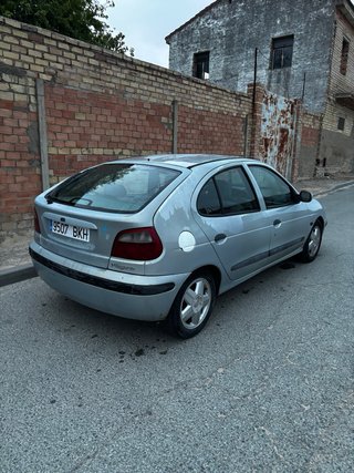 Renault Megane 1.9diesel 2002