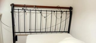 Cabezal de cama metal y madera Antiguo