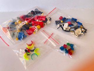 Lotto pezzi LEGO sfusi - Speciali e accessori