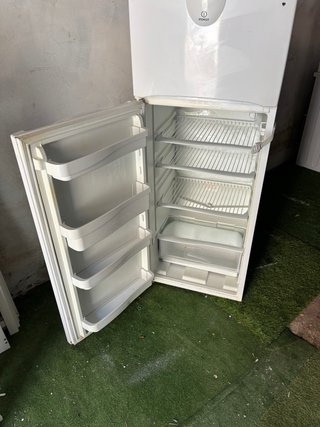 Nevera blanca 55x141x55 cm