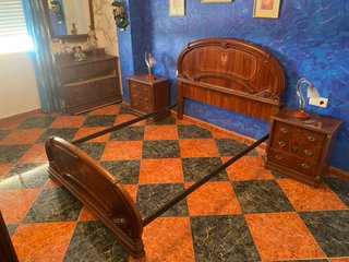 Cama de madera y metal sin somier