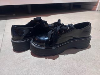 Zapatos negros plataforma
