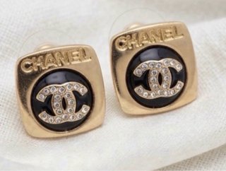 Pendientes Chanel Dorados y Negros