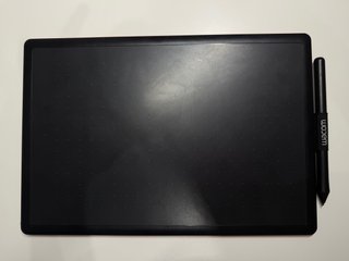 Tableta Gráfica One by Wacom Medium