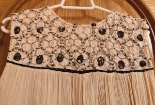 Blusa Zara con encaje y lentejuelas