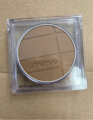 Shiseido 08 Greige Topaz. No negociable