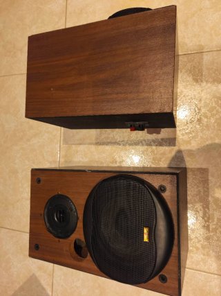 Altavoces Vintage de Madera