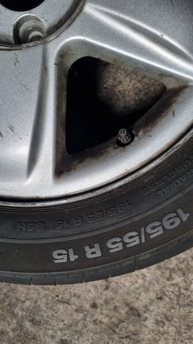 4 Llantas con Neumáticos Renault