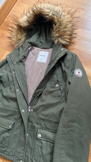 Cazadora verde forrada talla XS