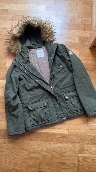 Cazadora verde forrada talla XS