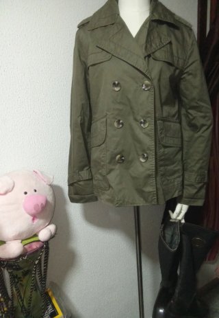 Gabardina corta Massimo Dutti botones