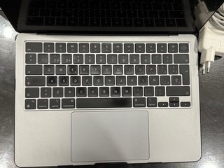 MacBook Air M2 13,6 8GB/256GB