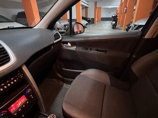 Peugeot 207 1600 HDI 2012