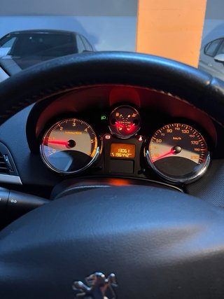 Peugeot 207 1600 HDI 2012