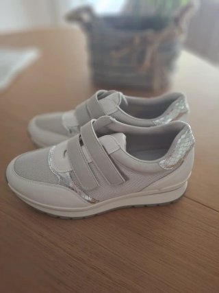 Zapatillas Mujer Talla 38 Blancas y Plateadas