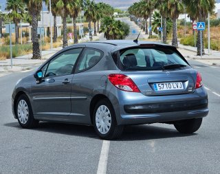 Peugeot 207 2011