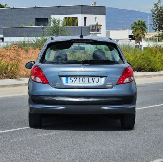 Peugeot 207 2011
