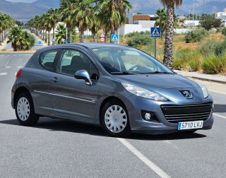 Peugeot 207 2011