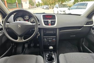 Peugeot 207 2011