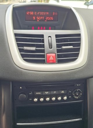 Peugeot 207 2011