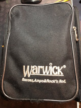 Cabezal de Bajo Warwick LWA1000