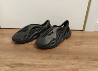 Adidas Yeezy Foam Runner Negras