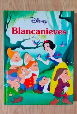 Clásico cuento Disney. "Blancanieves". GAVIOTA.