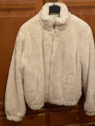 Abrigo de pelo sintético beige, Talla S