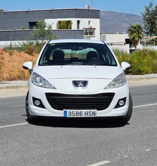 Peugeot 207 2014