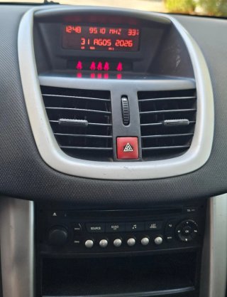 Peugeot 207 2014