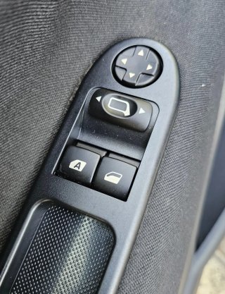 Peugeot 207 2014