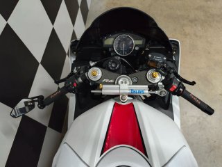 Yamaha R6r Roja y Blanca