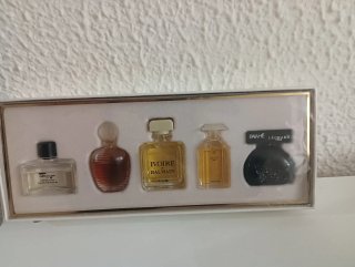 Estuche 5 Perfumes Miniatura Colección
