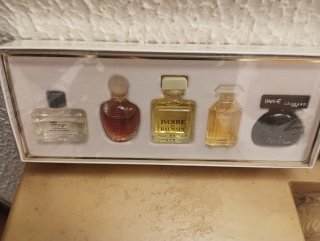 Estuche 5 Perfumes Miniatura Colección