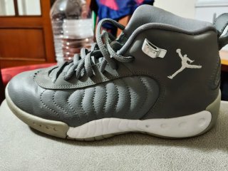 Zapatillas Jordan Gris
