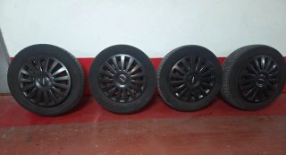 4 Llantas de Hierro con Neumáticos