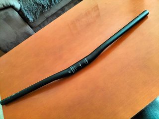 Manillar Bontrager MTB 690mm y 31,8mm diametro