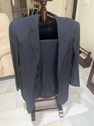 Traje de hombre azul marino ojito de perdiz.