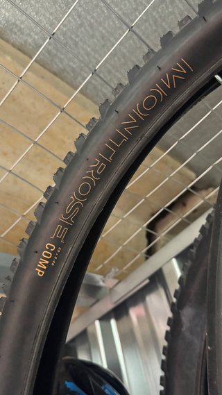 Cubiertas MTB 2 9x2.40 (8€ las dos juntas)