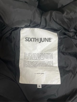 Sixth June Abrigo Negro