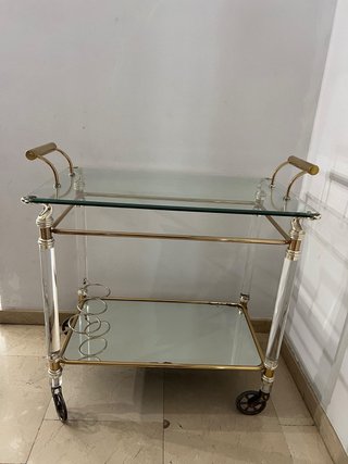 Carrito de bar cristal y dorado