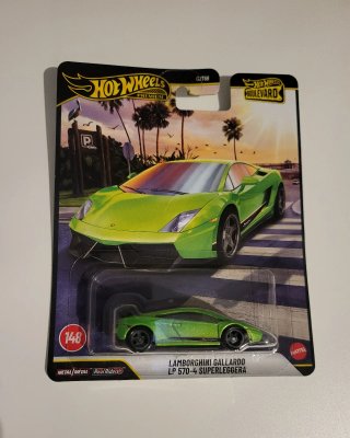 Hot Wheels Premium Lamborghini Gallardo LP 570-4