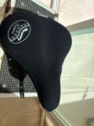 Sedile bici in memory foam nero da donna