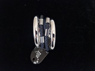 Pulsera cuero negro y cromo dots