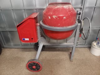 Hormigonera Umacon Roja